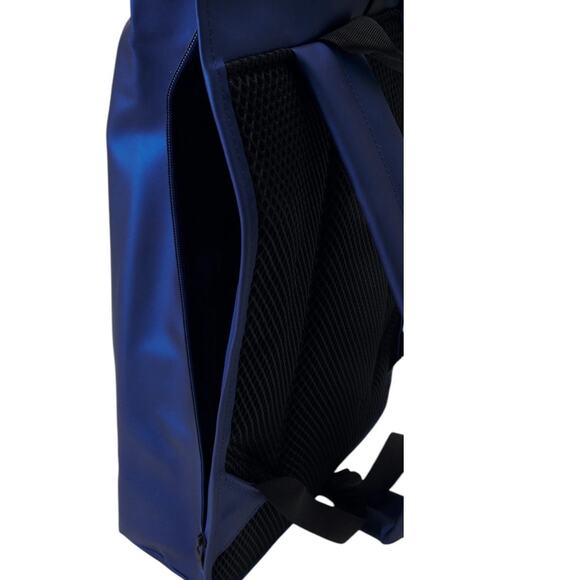 Rains Rolltop Rucksack W3 Unisex Backpack Side Access Laptop Pocket NEW - Picture 7 of 11